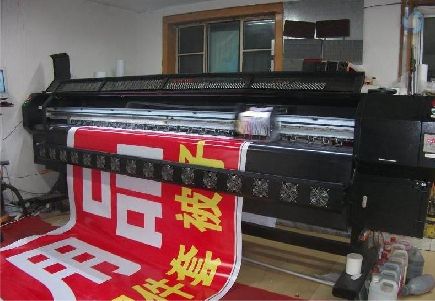 灵山喷绘广告分辨率是多少？